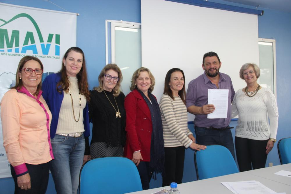 UCAVI - FOMPAVI pede criação dos Conselhos Municipais dos Direitos das Mulheres