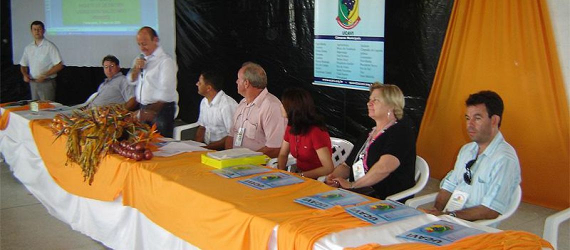 UCAVI reúne vereadores do Alto Vale em Ituporanga